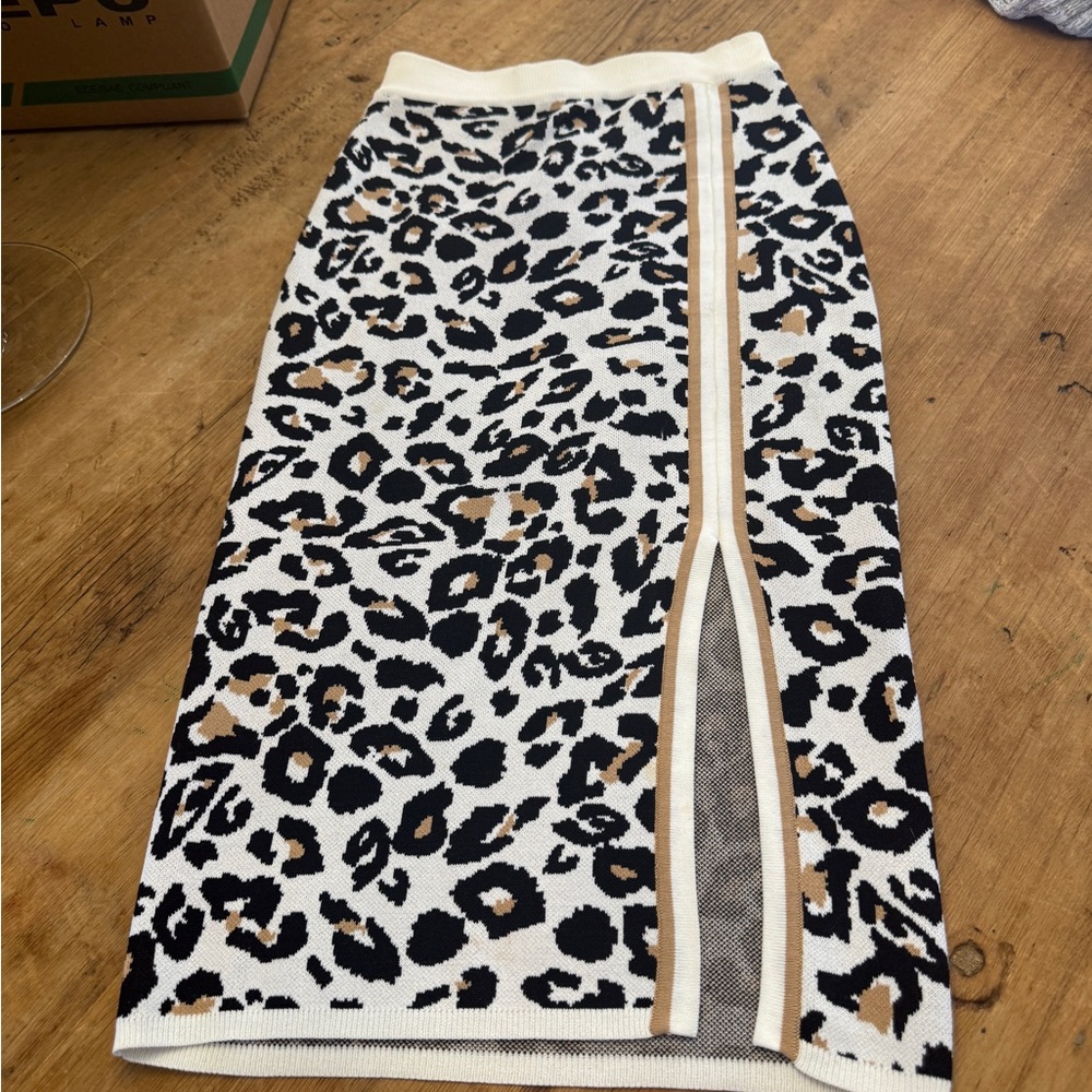 MINKPINK Leopard Print Pencil Skirt with Slit
